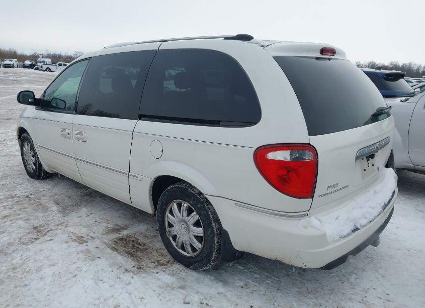 Photo 3 of 2005 Chrysler Town & COUNTRY LIMITED (VIN 2C4GP64L05R425135)