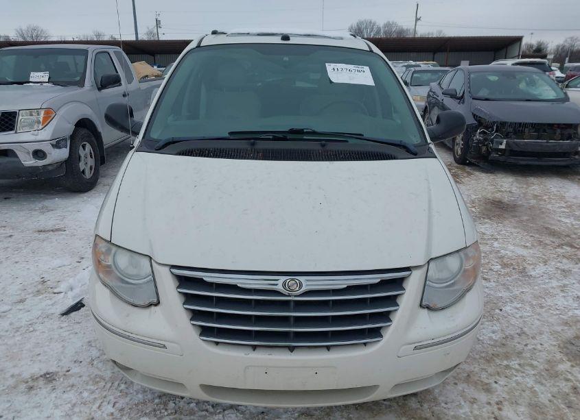 Photo 6 of 2005 Chrysler Town & COUNTRY LIMITED (VIN 2C4GP64L05R425135)