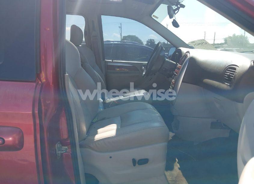 Photo 5 of 2005 Chrysler Town & COUNTRY LIMITED (VIN 2C4GP64L35R321691)