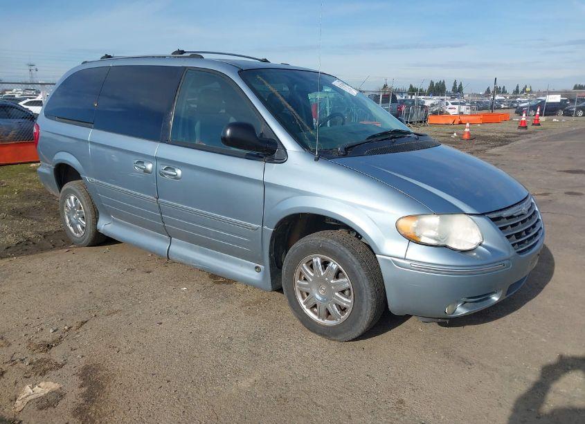 2005 Chrysler Town & COUNTRY LIMITED (VIN 2C4GP64L65R456616) main photo