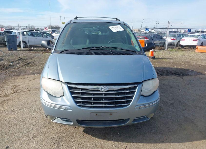 Photo 6 of 2005 Chrysler Town & COUNTRY LIMITED (VIN 2C4GP64L65R456616)