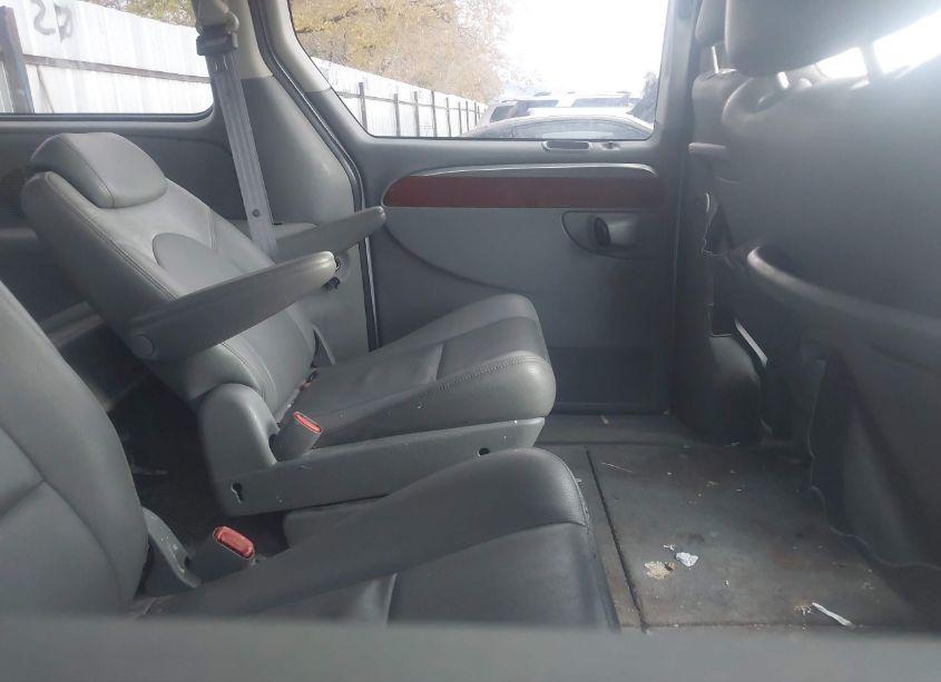 Photo 8 of 2005 Chrysler Town & COUNTRY LIMITED (VIN 2C4GP64L85R457685)