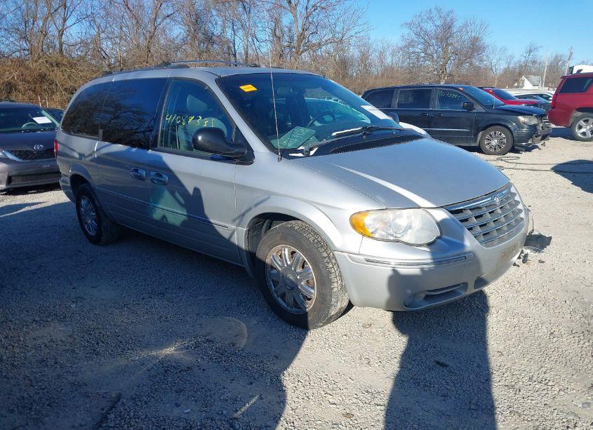 2005 Chrysler Town & COUNTRY LIMITED (VIN 2C4GP64L95R115999) main photo