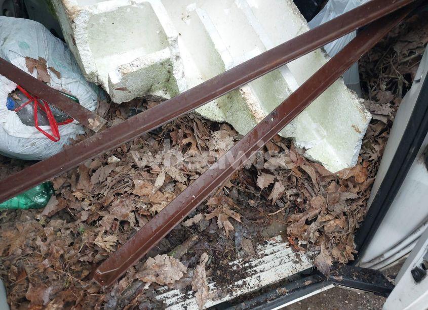 Photo 6 of 2005 Chrysler Town & COUNTRY LIMITED (VIN 2C4GP64L95R425523)