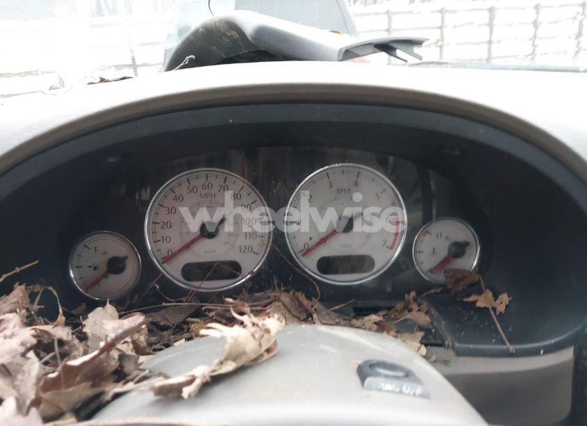 Photo 7 of 2005 Chrysler Town & COUNTRY LIMITED (VIN 2C4GP64L95R425523)