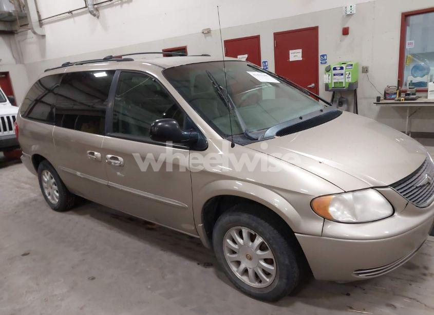 2002 Chrysler Town & COUNTRY EX (VIN 2C4GP74L52R653147) main photo