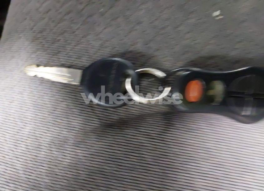 Photo 11 of 2002 Chrysler Town & COUNTRY EX (VIN 2C4GP74L52R653147)