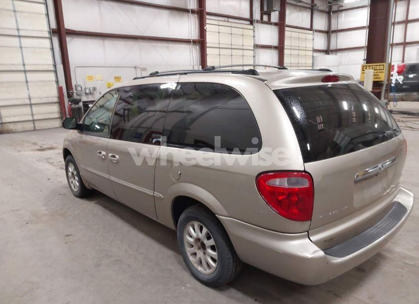 Photo 3 of 2002 Chrysler Town & COUNTRY EX (VIN 2C4GP74L52R653147)