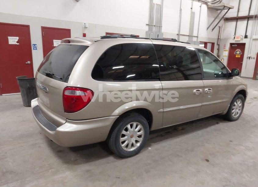 Photo 4 of 2002 Chrysler Town & COUNTRY EX (VIN 2C4GP74L52R653147)