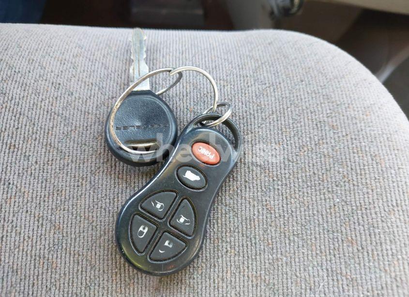 Photo 11 of 2001 Chrysler Town & COUNTRY EX (VIN 2C4GP74L61R294504)