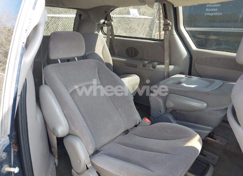 Photo 8 of 2001 Chrysler Town & COUNTRY EX (VIN 2C4GP74L61R294504)