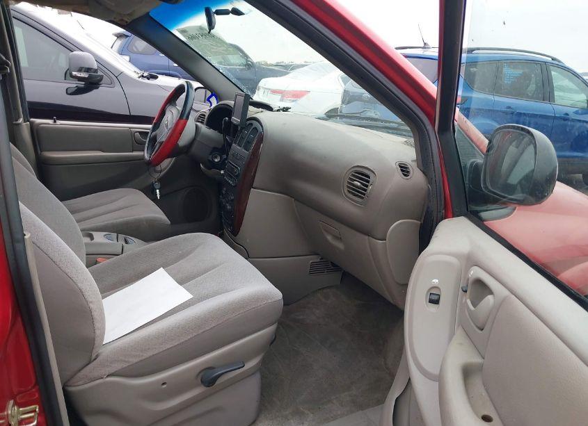 Photo 5 of 2002 Chrysler Town & COUNTRY EX (VIN 2C4GP74L92R724740)