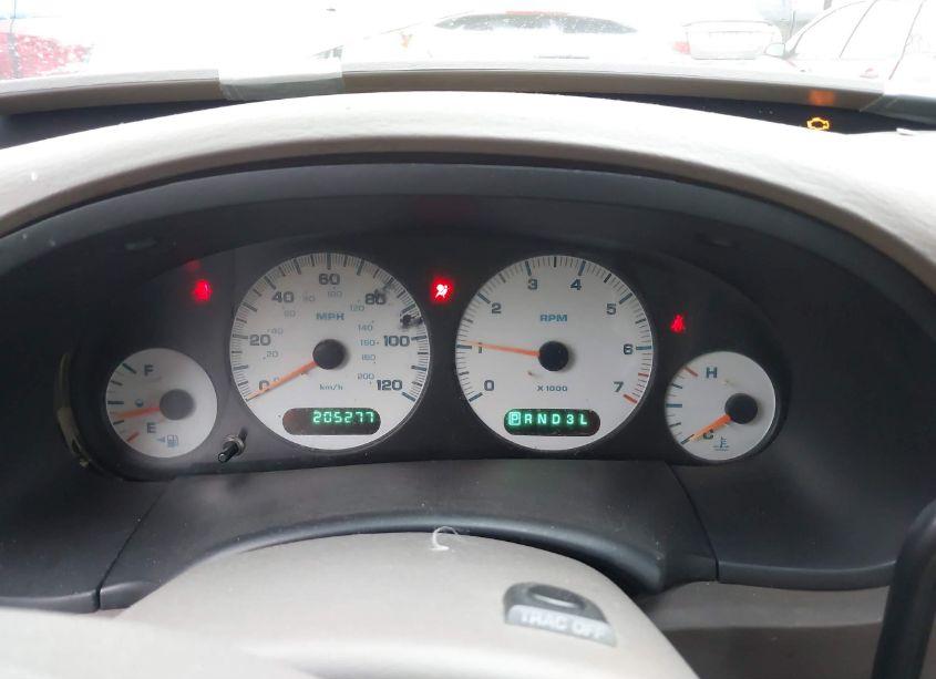 Photo 7 of 2002 Chrysler Town & COUNTRY EX (VIN 2C4GP74L92R724740)