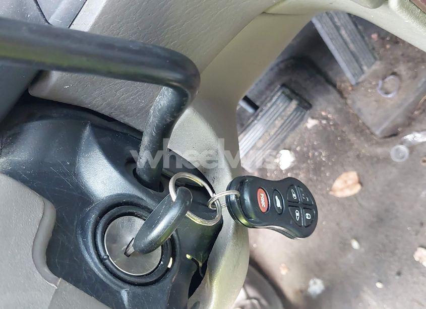 Photo 11 of 2002 Chrysler Town & COUNTRY LX (VIN 2C4GT44L82R544451)