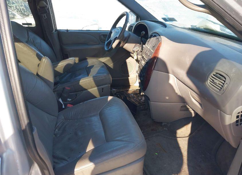 Photo 5 of 2001 Chrysler Town & COUNTRY LXI (VIN 2C4GT54LX1R339931)