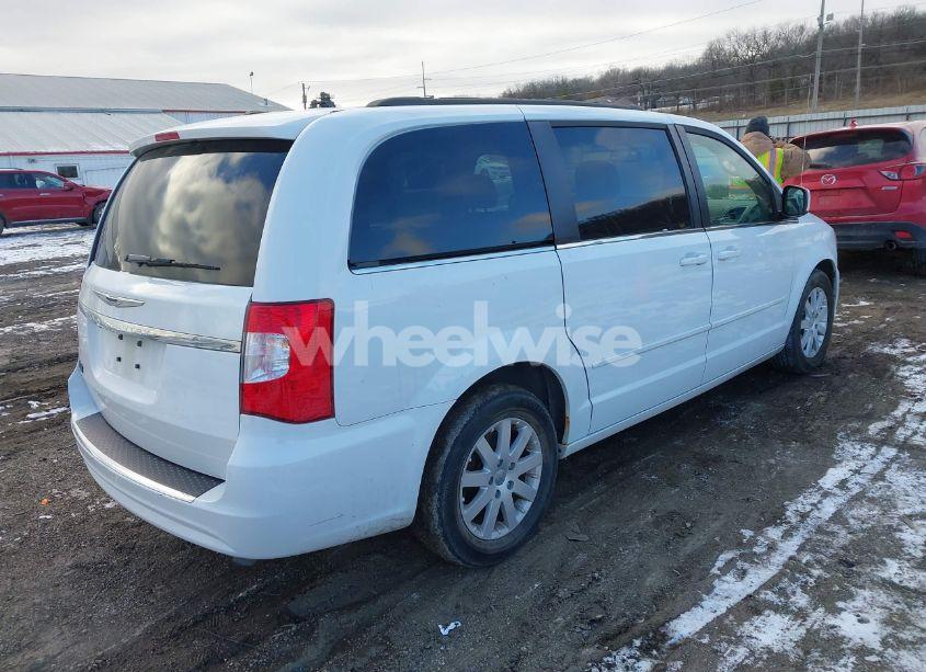 Photo 4 of 2015 Chrysler Town & COUNTRY LX (VIN 2C4RC1AG0FR676463)