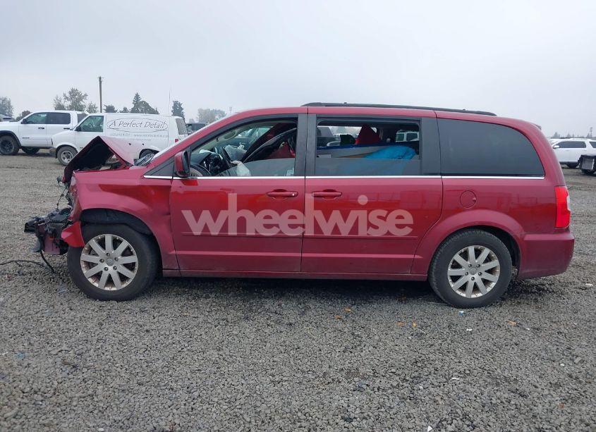 Photo 13 of 2016 Chrysler Town & COUNTRY LX (VIN 2C4RC1AG6GR302568)