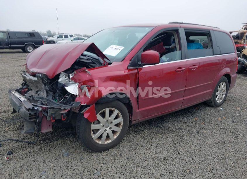 Photo 2 of 2016 Chrysler Town & COUNTRY LX (VIN 2C4RC1AG6GR302568)