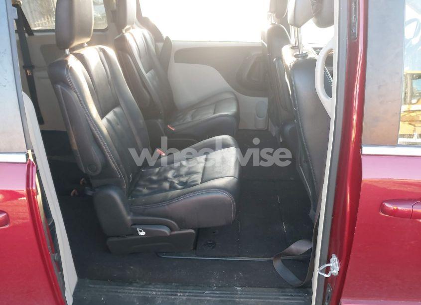 Photo 8 of 2016 Chrysler Town & COUNTRY LX (VIN 2C4RC1AG6GR302568)