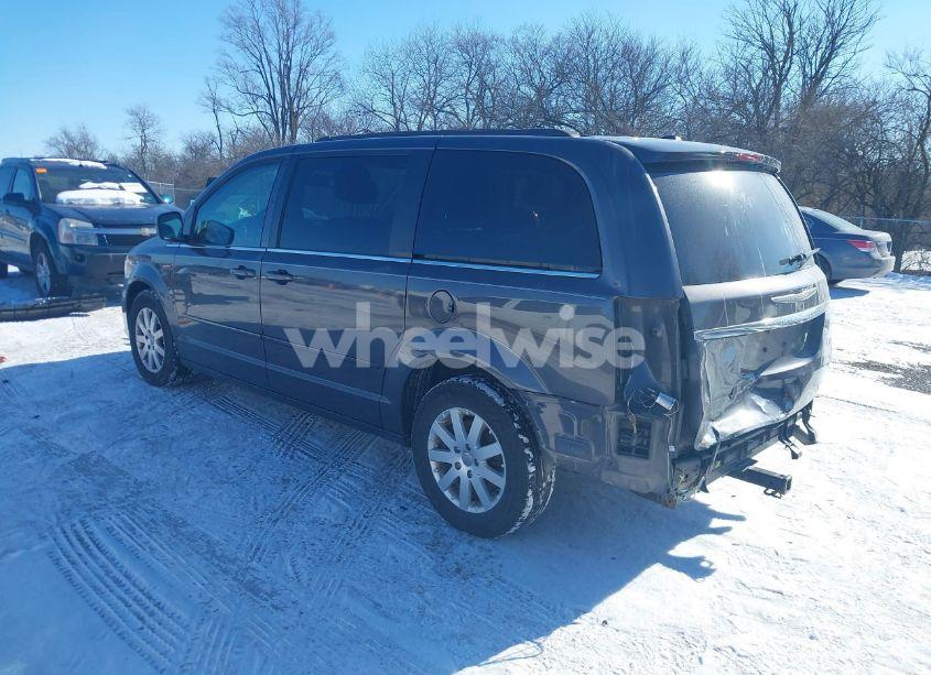 Photo 3 of 2015 Chrysler Town & COUNTRY LX (VIN 2C4RC1AG7FR675214)