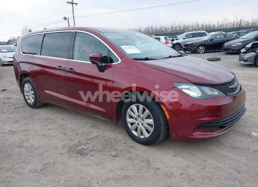 2018 Chrysler Pacifica L (VIN 2C4RC1AG7JR113094) main photo