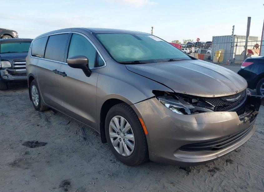 2018 Chrysler Pacifica L (VIN 2C4RC1AG7JR274898) main photo