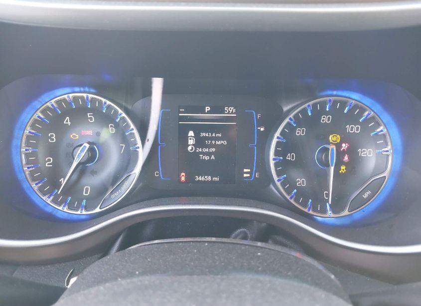 Photo 7 of 2018 Chrysler Pacifica L (VIN 2C4RC1AG7JR274898)