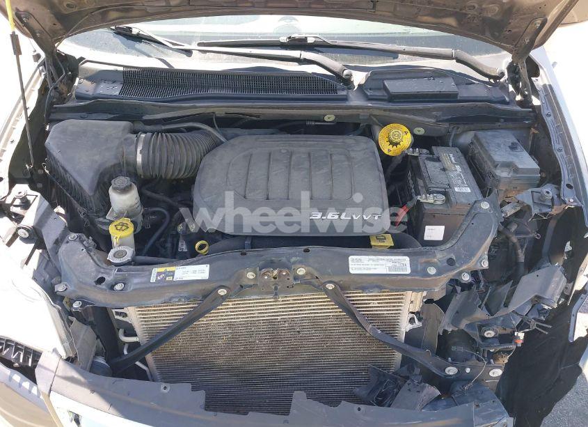 Photo 10 of 2015 Chrysler Town & COUNTRY LX (VIN 2C4RC1AG9FR676283)