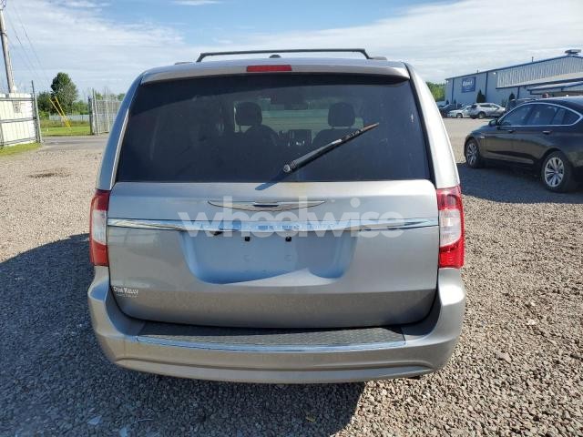 Photo 12 of 2015 CHRYSLER TOWN & COUNTRY LX (VIN 2C4RC1AG9FR677210)