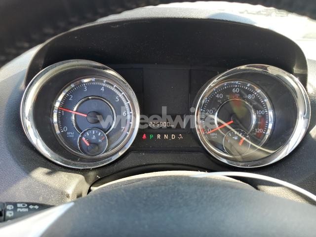 Photo 5 of 2015 CHRYSLER TOWN & COUNTRY LX (VIN 2C4RC1AG9FR677210)