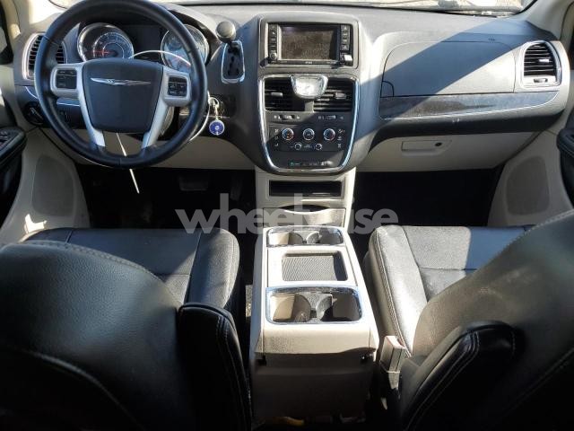 Photo 7 of 2015 CHRYSLER TOWN & COUNTRY LX (VIN 2C4RC1AG9FR677210)