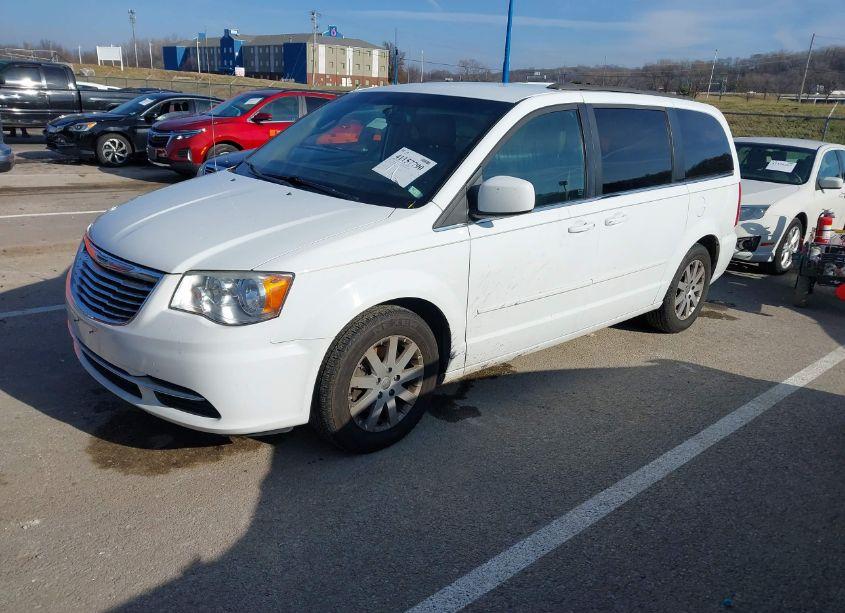 Photo 2 of 2015 Chrysler Town & COUNTRY LX (VIN 2C4RC1AGXFR675286)
