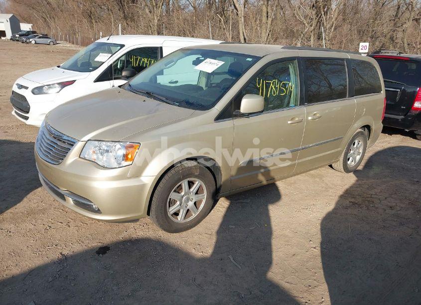 Photo 2 of 2012 Chrysler Town & COUNTRY TOURING (VIN 2C4RC1BG0CR117294)