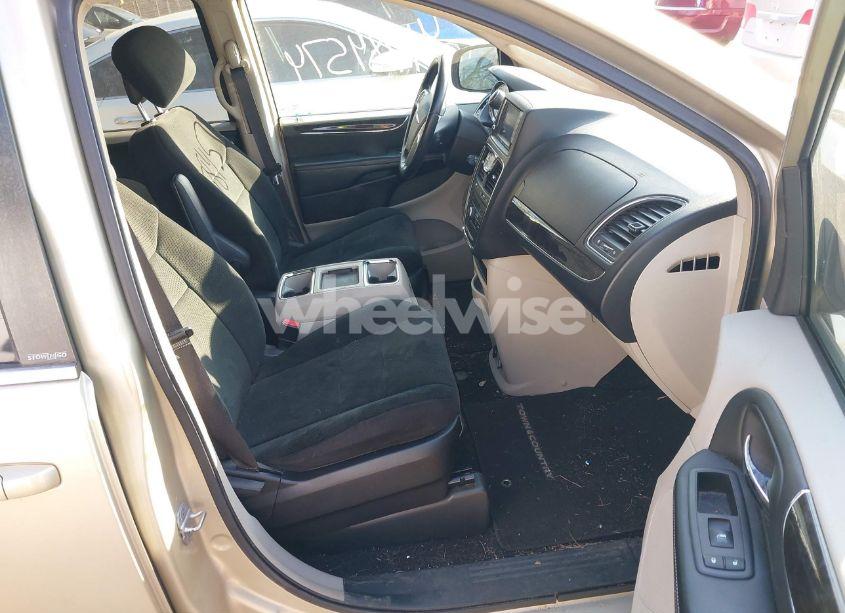 Photo 5 of 2012 Chrysler Town & COUNTRY TOURING (VIN 2C4RC1BG0CR117294)