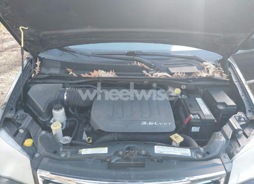 Photo 10 of 2012 Chrysler Town & COUNTRY TOURING (VIN 2C4RC1BG0CR212650)