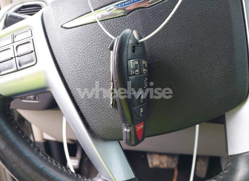 Photo 11 of 2012 Chrysler Town & COUNTRY TOURING (VIN 2C4RC1BG0CR279491)