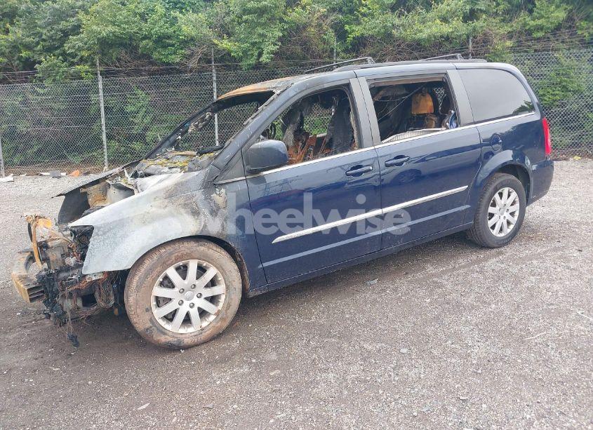 Photo 2 of 2013 Chrysler Town & COUNTRY TOURING (VIN 2C4RC1BG0DR510536)