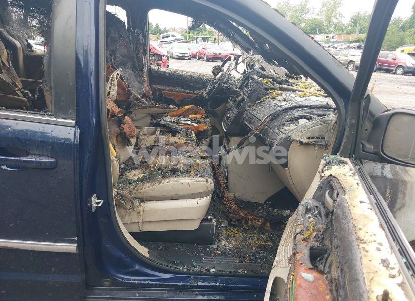 Photo 5 of 2013 Chrysler Town & COUNTRY TOURING (VIN 2C4RC1BG0DR510536)