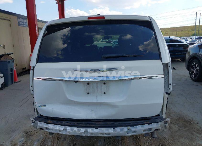 Photo 6 of 2013 Chrysler Town & COUNTRY TOURING (VIN 2C4RC1BG0DR519317)