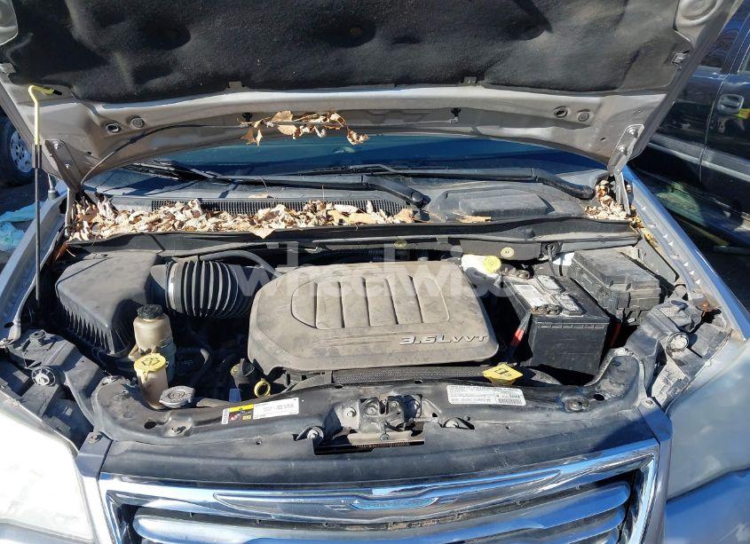 Photo 10 of 2013 Chrysler Town & COUNTRY TOURING (VIN 2C4RC1BG0DR547649)