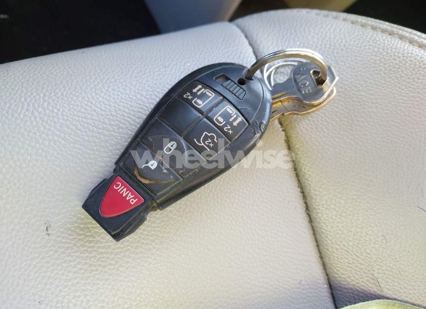 Photo 11 of 2013 Chrysler Town & COUNTRY TOURING (VIN 2C4RC1BG0DR547649)