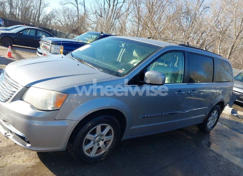 Photo 14 of 2013 Chrysler Town & COUNTRY TOURING (VIN 2C4RC1BG0DR547649)