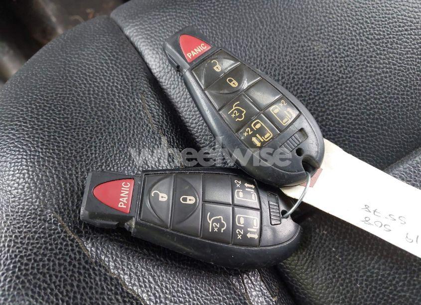 Photo 11 of 2013 Chrysler Town & COUNTRY TOURING (VIN 2C4RC1BG0DR559428)