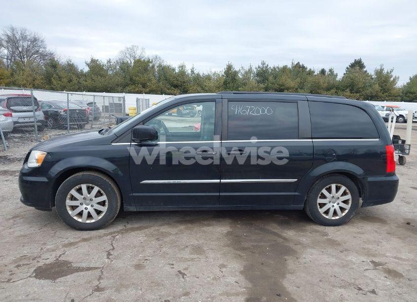 Photo 14 of 2013 Chrysler Town & COUNTRY TOURING (VIN 2C4RC1BG0DR559428)