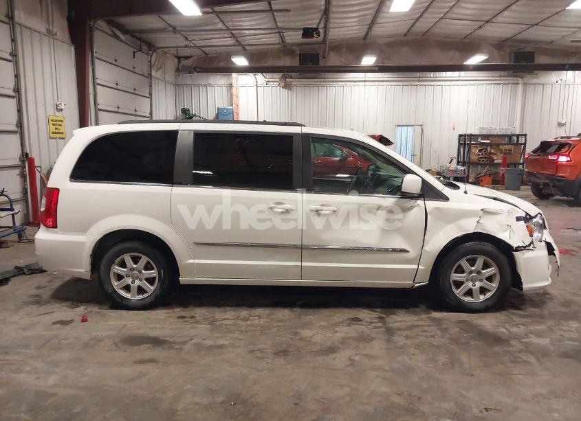 Photo 14 of 2013 Chrysler Town & COUNTRY TOURING (VIN 2C4RC1BG0DR584989)