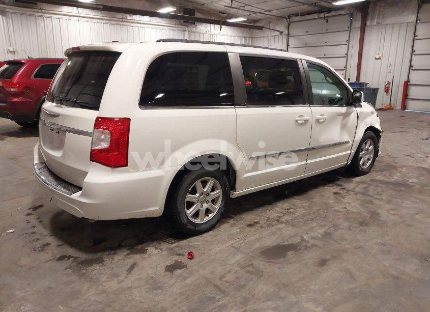 Photo 4 of 2013 Chrysler Town & COUNTRY TOURING (VIN 2C4RC1BG0DR584989)