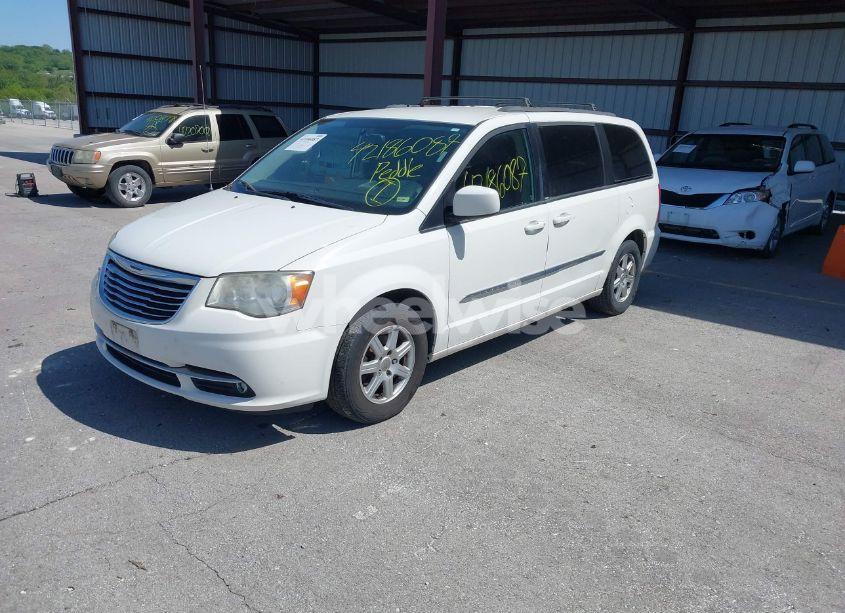 Photo 2 of 2013 Chrysler Town & COUNTRY TOURING (VIN 2C4RC1BG0DR585138)