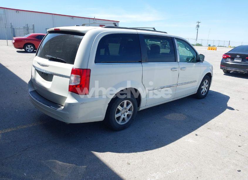 Photo 4 of 2013 Chrysler Town & COUNTRY TOURING (VIN 2C4RC1BG0DR585138)
