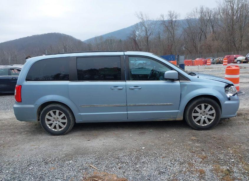 Photo 13 of 2013 Chrysler Town & COUNTRY TOURING (VIN 2C4RC1BG0DR589089)