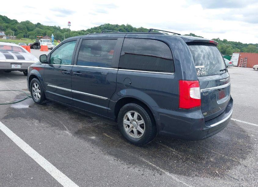 Photo 3 of 2013 Chrysler Town & COUNTRY TOURING (VIN 2C4RC1BG0DR594809)